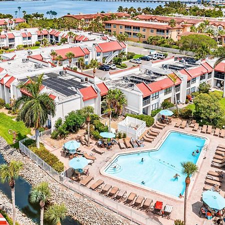Runaway Bay Condos برادنتون بيتش الغرفة الصورة